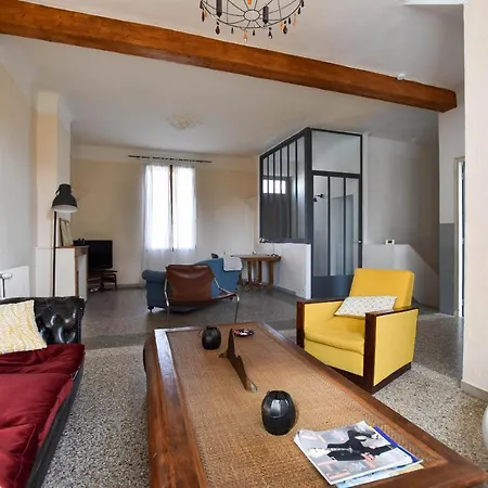 Palmeira, Piscine - Parking - Clim Holiday home Arles